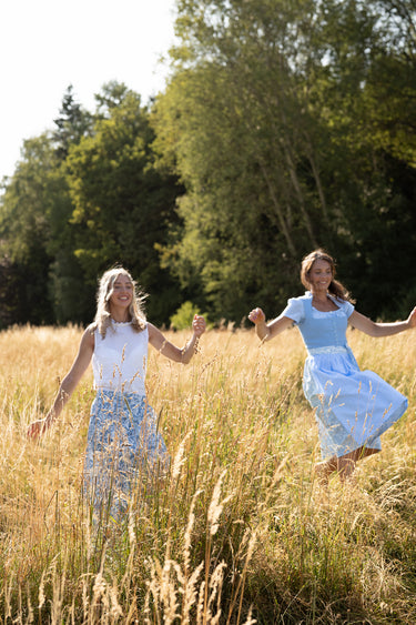 Bluse mit Stickereibordüre